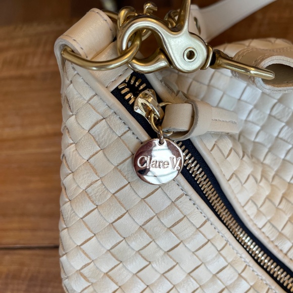 Clare V Moyen Messenger Bag - White Cream / Buttercream - Picture 2 of 11